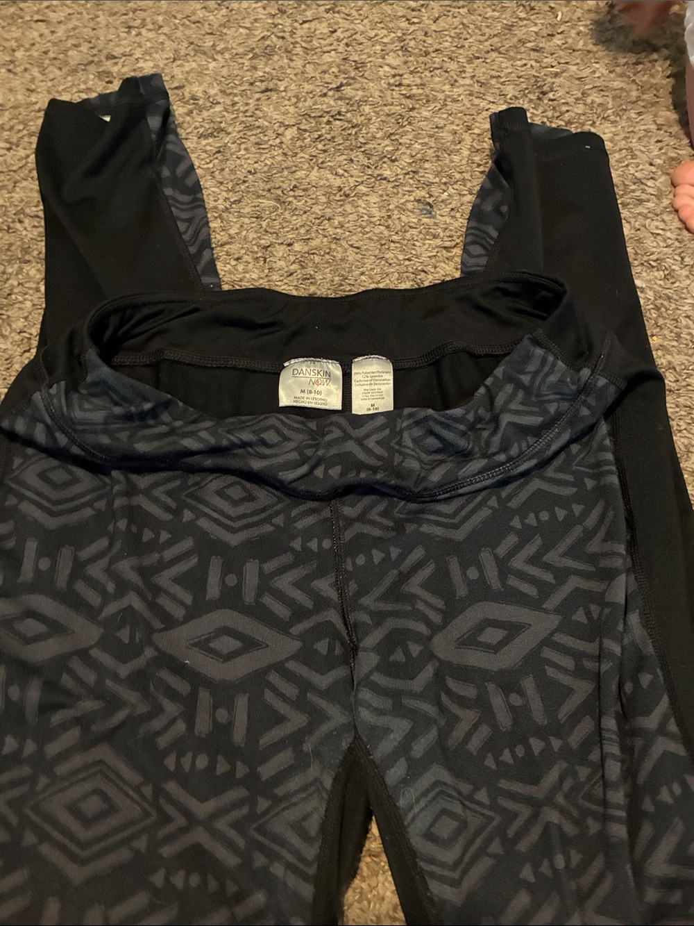 Danskin Black & Charcoal Geometric Active Leggings